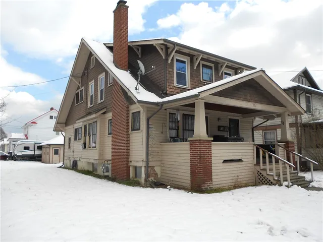 $900 | 707 Southport Street, Elmira, NY 14904