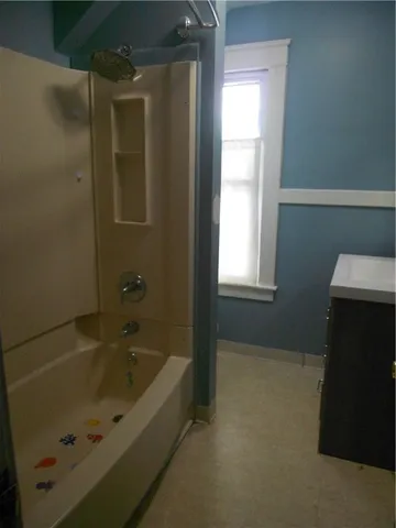 $900 | 707 Southport Street, Elmira, NY 14904