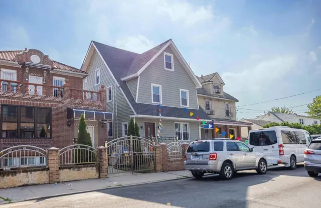 $1,588,888 | 27-16 McIntosh Street | East Elmhurst