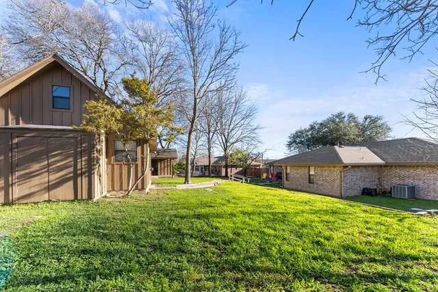 $2,800 | 117 Holly Hill Drive, Ingram, TX 78025