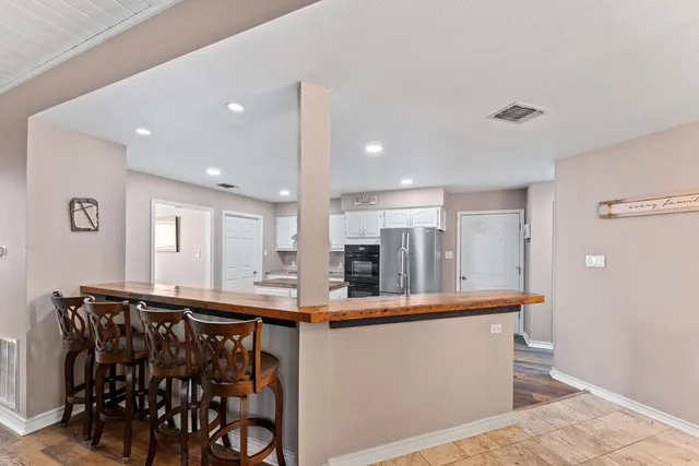 $2,800 | 117 Holly Hill Drive, Ingram, TX 78025