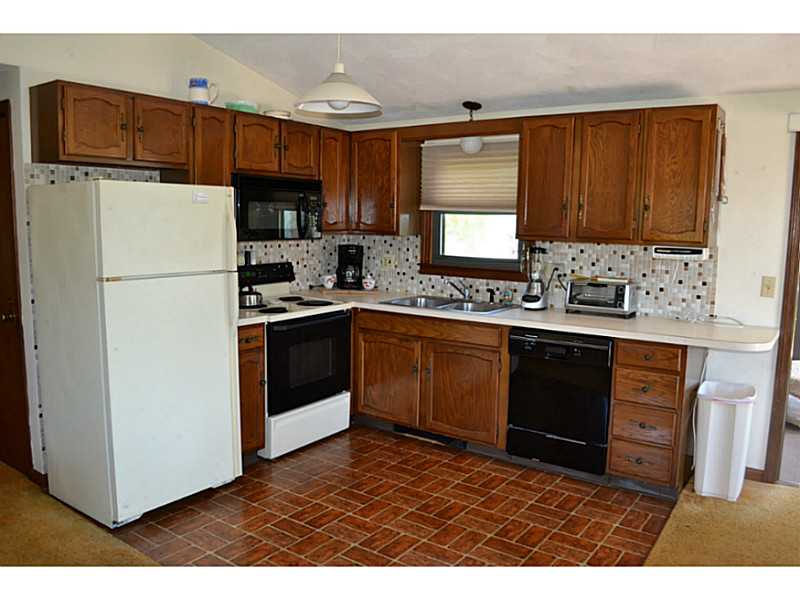27 Bristol Road Narragansett, RI 02882 - Photo 5 of 10 Kitchen. Kitchen all ready to go. Just move in or rent out.