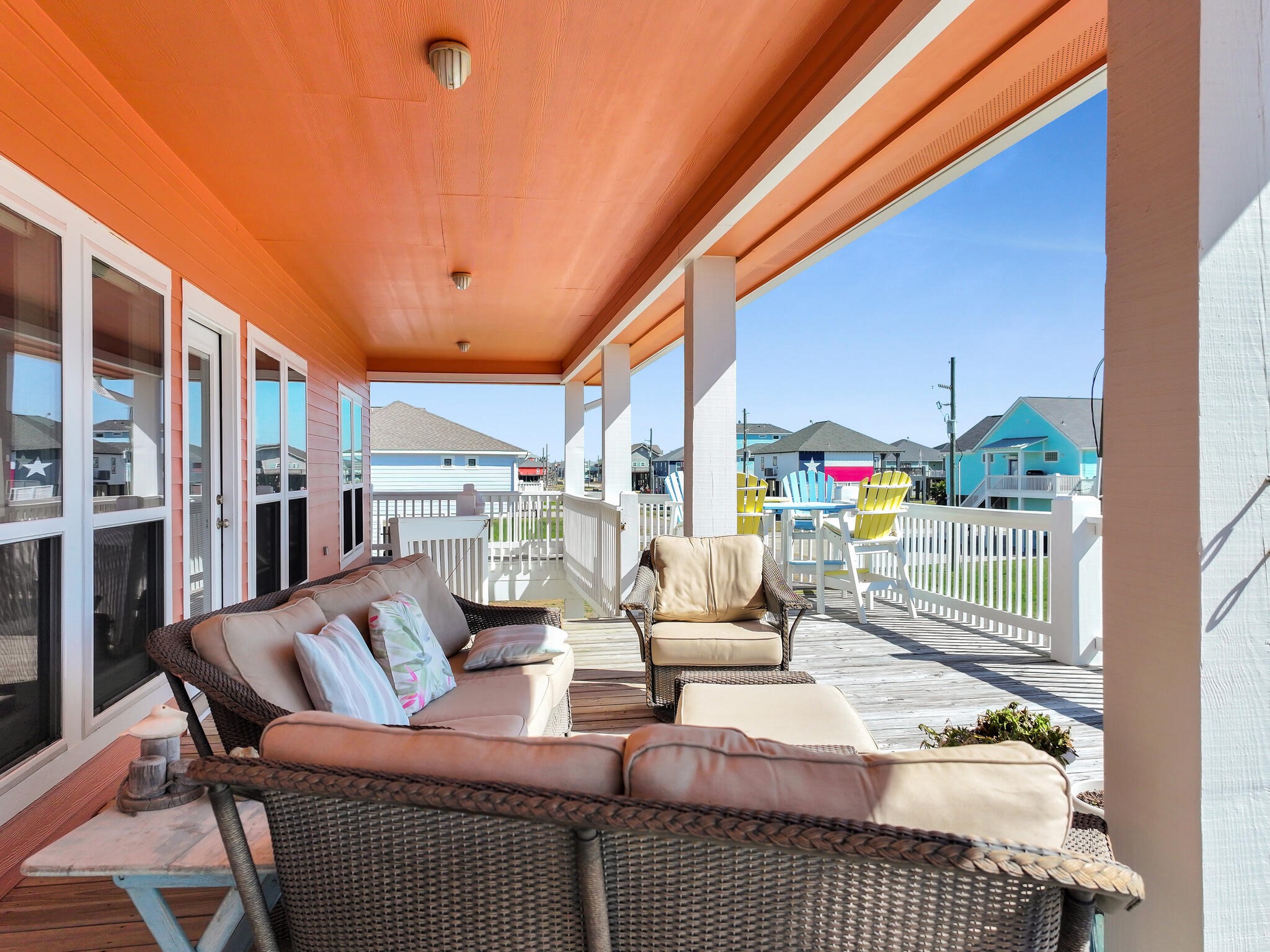 2383 Sandpiper Crystal Beach, TX 77650 - Photo 28 of 48 a outdoor living space with patio furniture and plants