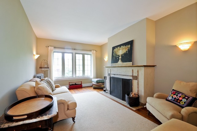 906 Dempster Street, Unit 2E Evanston, IL 60202 - Photo 2 of 8