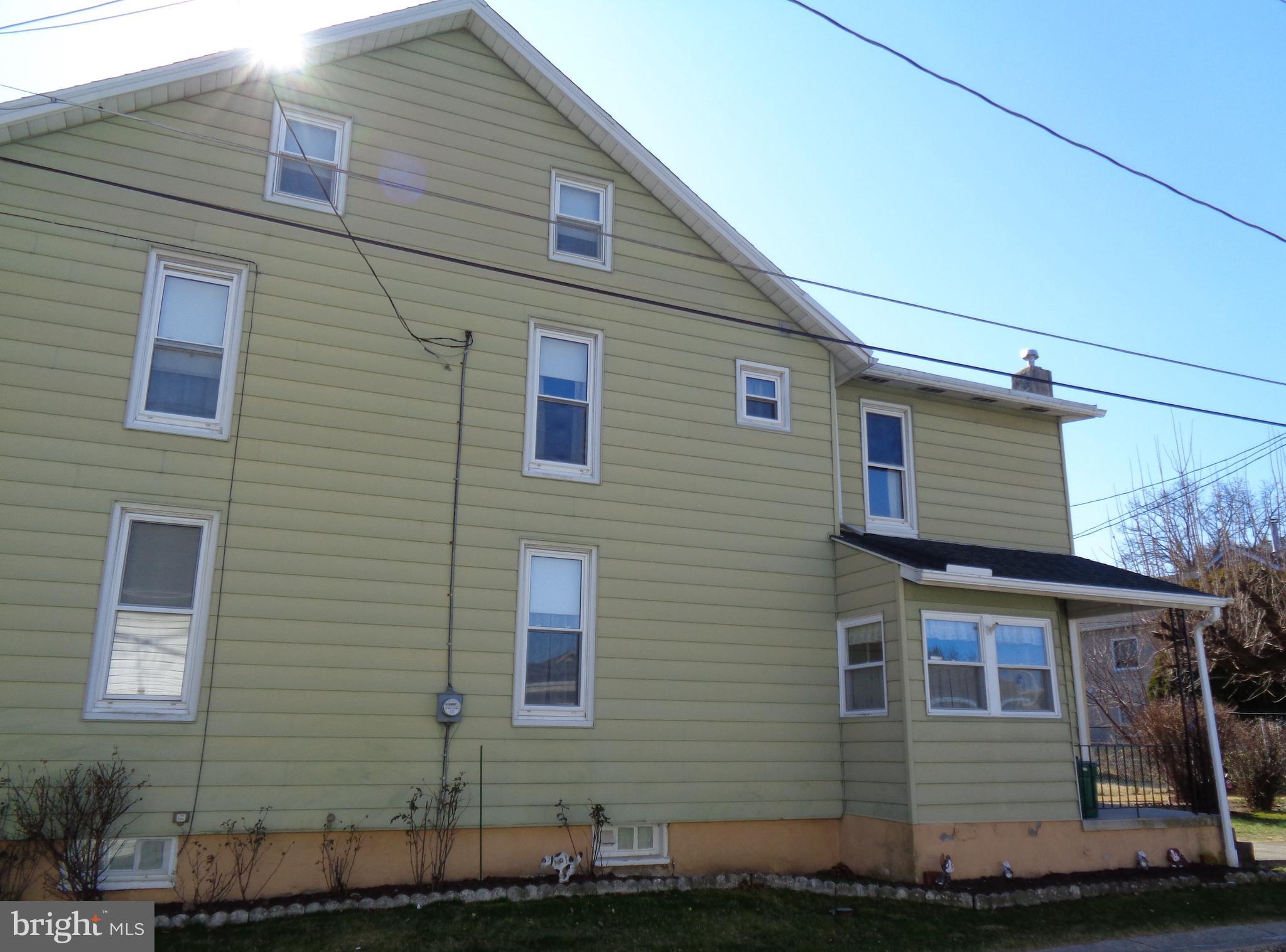 30 Lash Street Reading, PA 19607 - Photo 15 of 18 view from the side