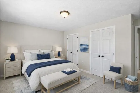 $600,000 | 112 Field Club Circle, McKees Rocks, PA 15136