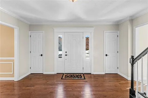 $600,000 | 112 Field Club Circle, McKees Rocks, PA 15136