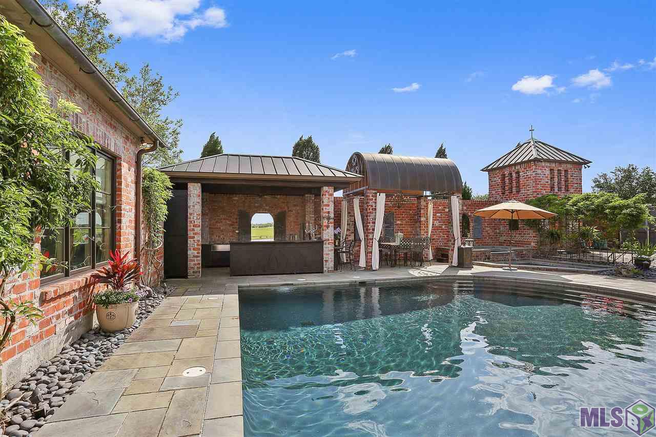 21313 Rabbit Run Drive Baton Rouge, LA 70817 - Photo 8 of 49 Pool and Outdoor Kitchen