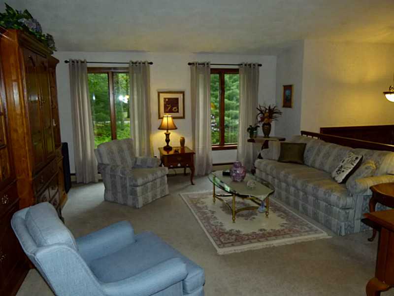 91 Bramble Bush Road Coventry, RI 02816 - Photo 5 of 25 Living Room.