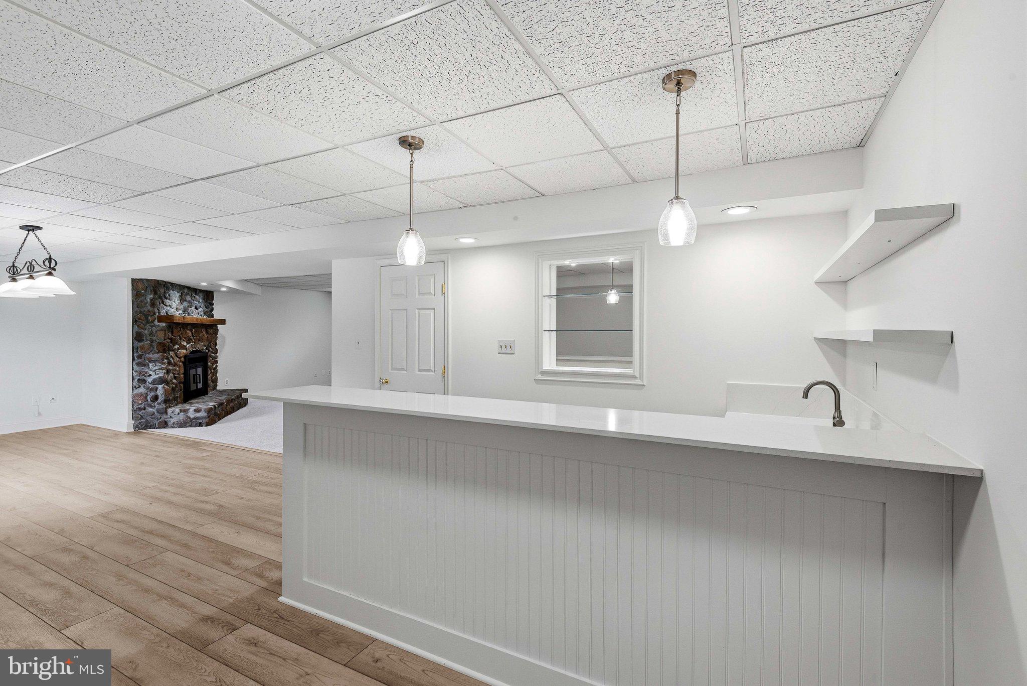4308 High Ridge Road Haymarket, VA 20169 - Photo 38 of 94 Wet Bar