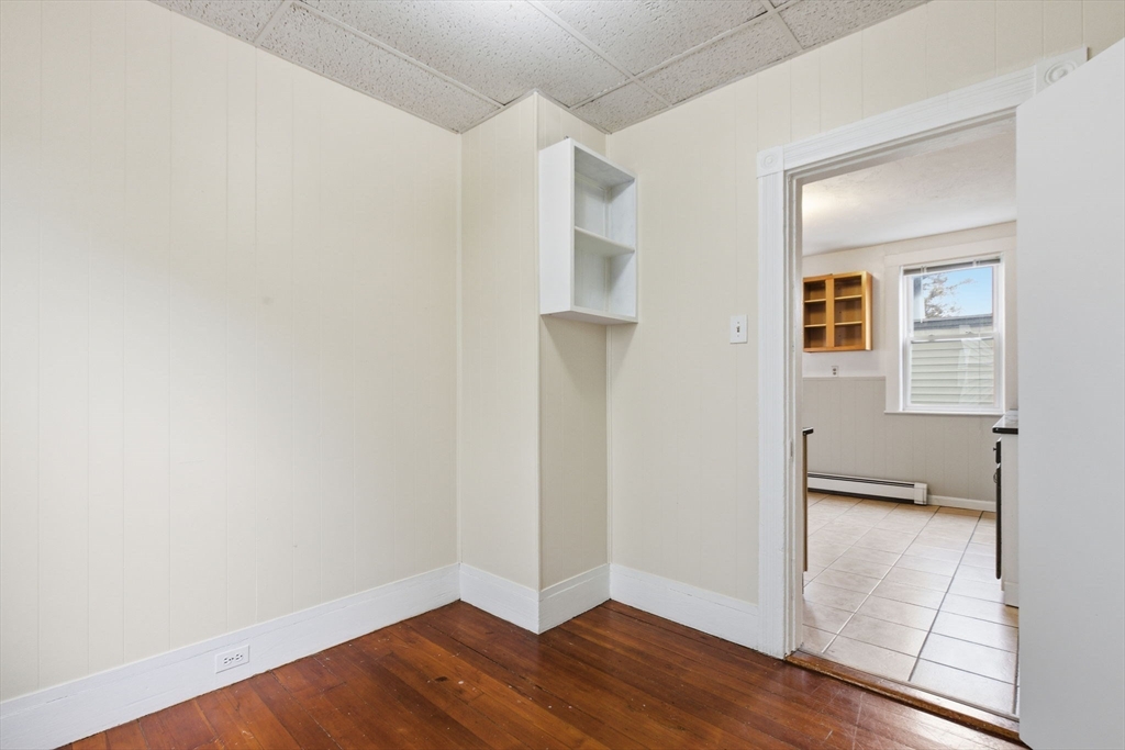 7 Nichols Avenue Watertown, MA 02472 - Photo 12 of 38