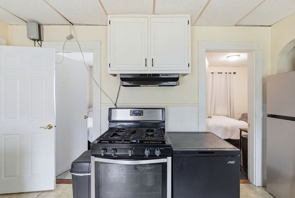 7 Nichols Avenue Watertown, MA 02472 - Photo 21 of 38