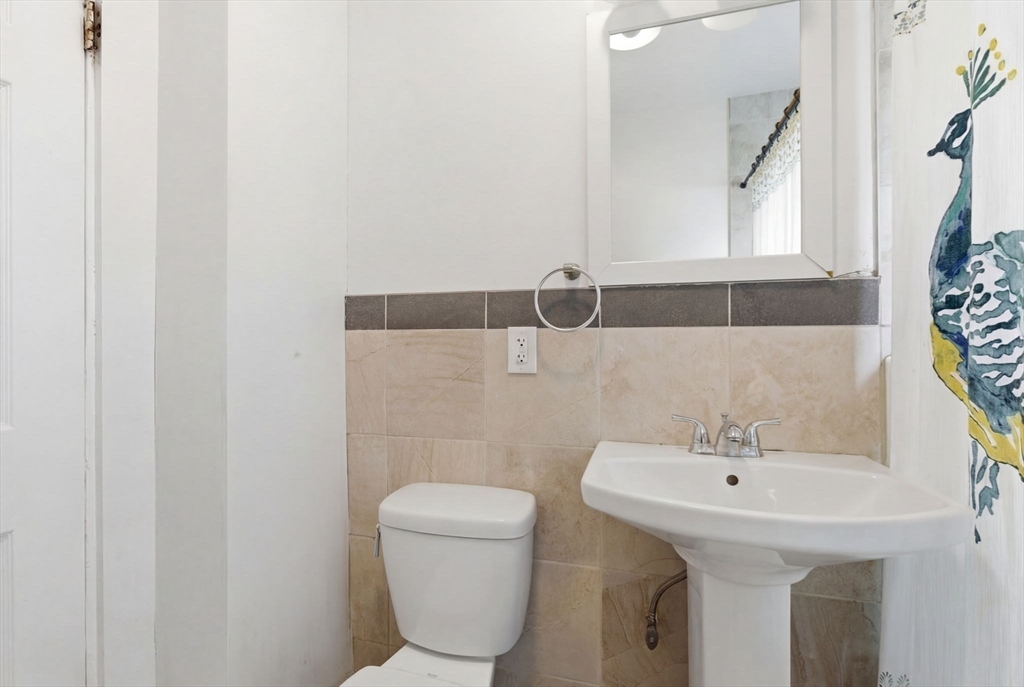 7 Nichols Avenue Watertown, MA 02472 - Photo 25 of 38