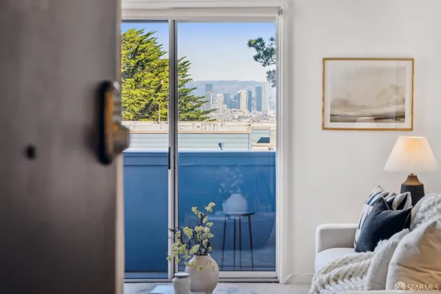 $699,000 | 5330 Diamond Heights Boulevard, Unit J301, San Francisco, CA 94131