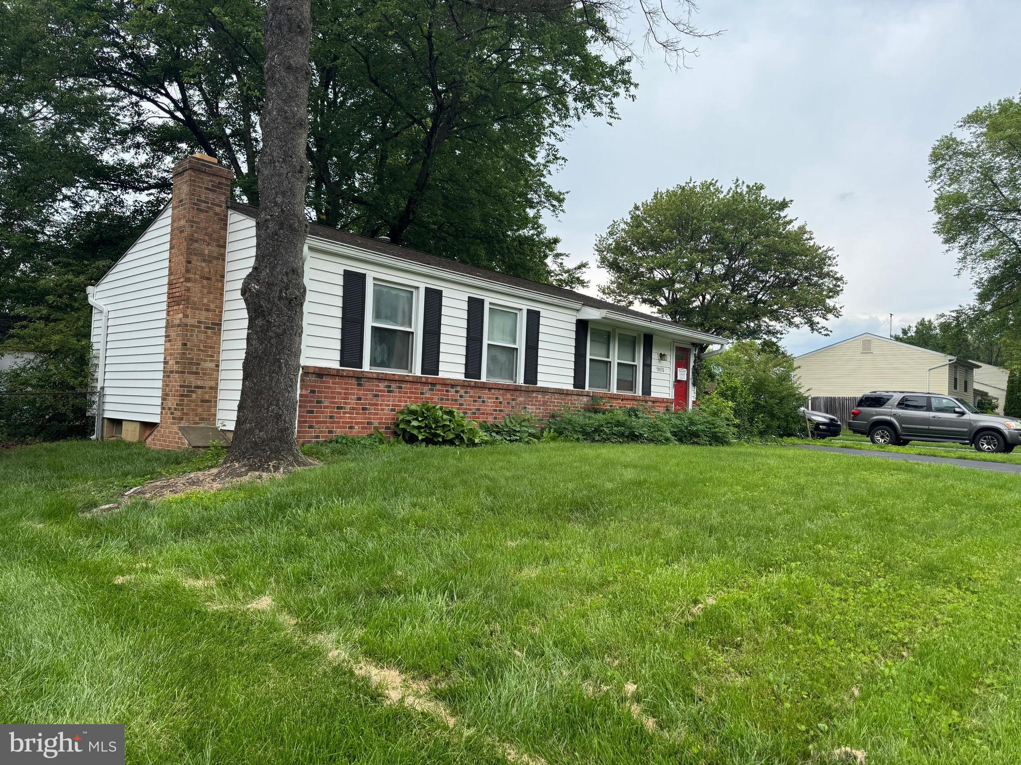 19076 Staleybridge Road Germantown, MD 20876 - Photo 3 of 6