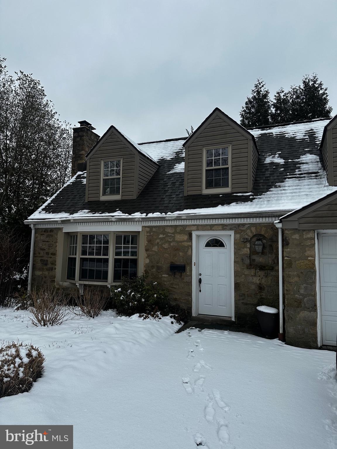 400 Burton Road Oreland, PA 19075 - Photo 2 of 31 Gallery Image 2