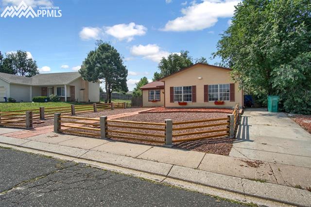 4506 Fenton Road Colorado Springs, CO 80916 - Photo 3 of 36 Gallery Image 3