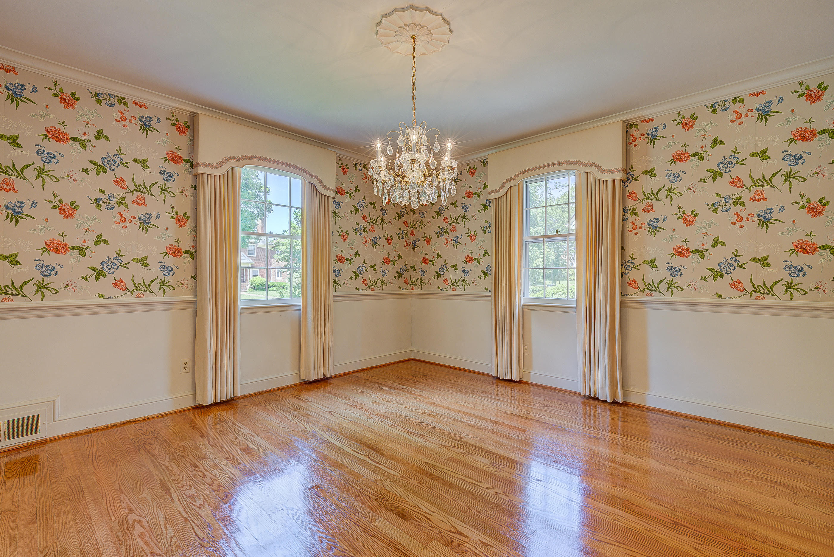 1856 Blenheim Road Southwest Roanoke, VA 24015 - Photo 17 of 28 98-2