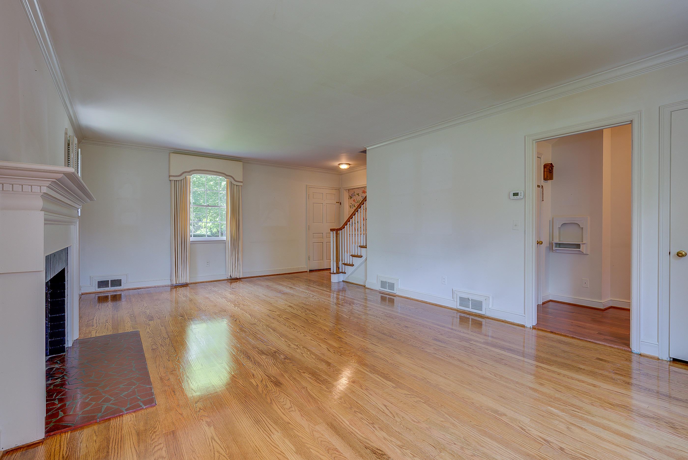 1856 Blenheim Road Southwest Roanoke, VA 24015 - Photo 9 of 28 88