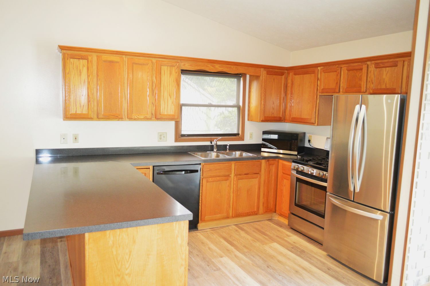 3701 Austin Road Geneva, OH 44041 - Photo 5 of 21