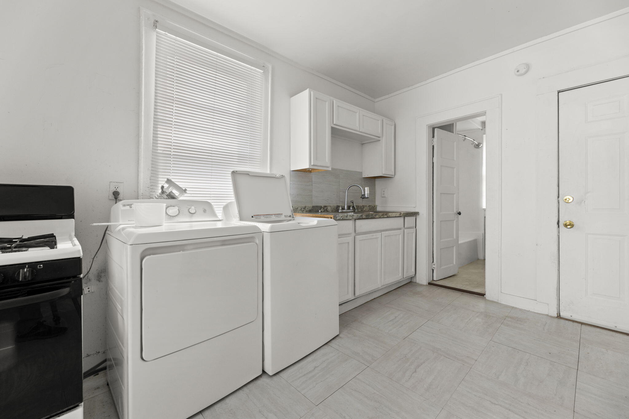 138 Line Street, Unit G Charleston, SC 29403 - Photo 8 of 9 7-web-or-mls-CPRO7530