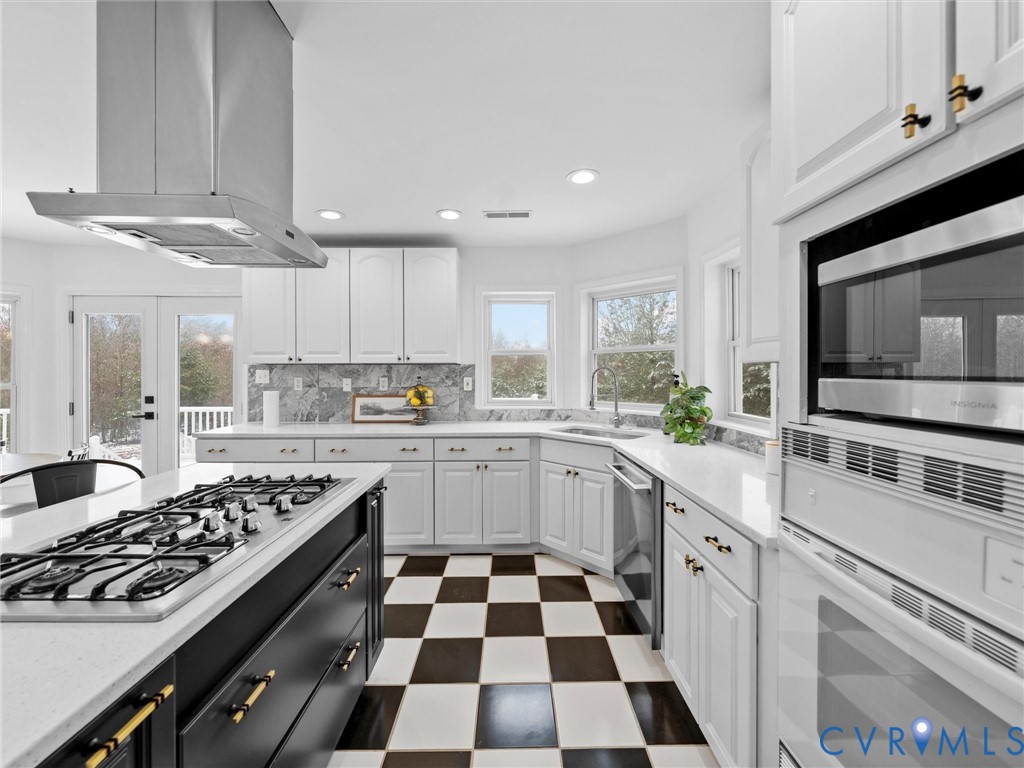 5117 Byrd Mill Road Louisa, VA 23093 - Photo 16 of 50 Kitchen with dark flooring, stainless steel applia