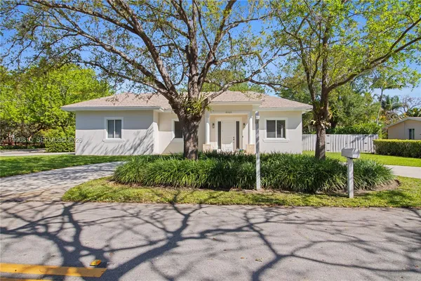 $5,900 | 8365 Southwest 131st Street, Pinecrest, FL 33156