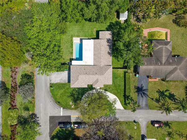 $5,900 | 8365 Southwest 131st Street, Pinecrest, FL 33156