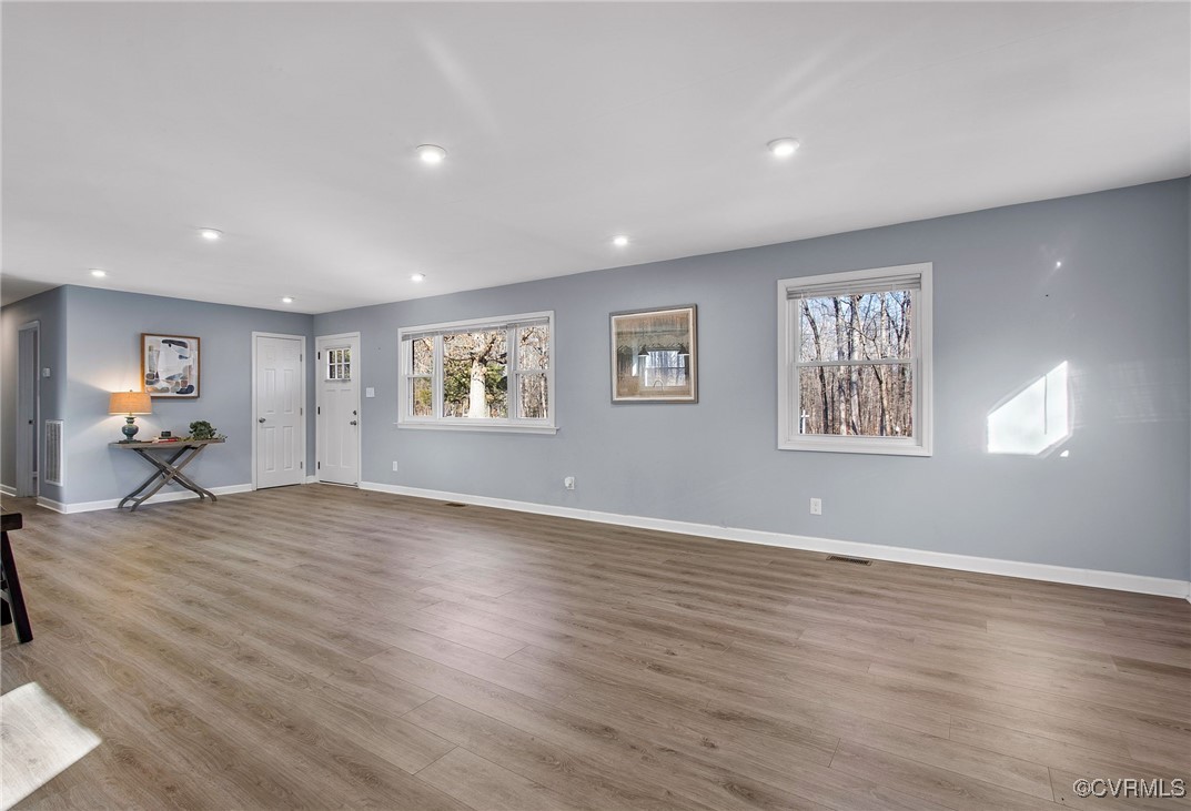 2335 Mountain View Road Powhatan, VA 23139 - Photo 7 of 40 Gallery Image 7