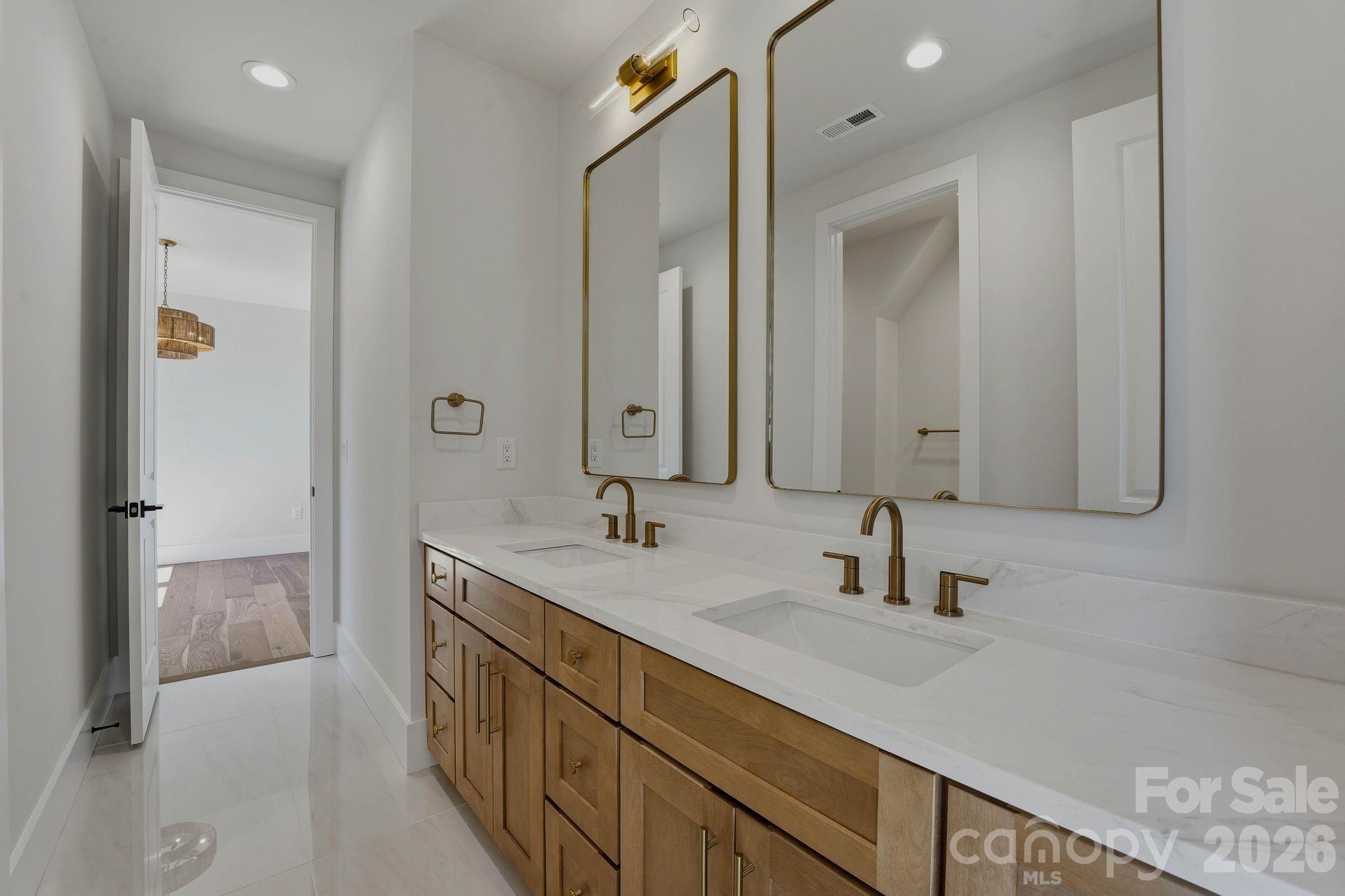 4645 Connecting Road Charlotte, NC 28209 - Photo 35 of 48