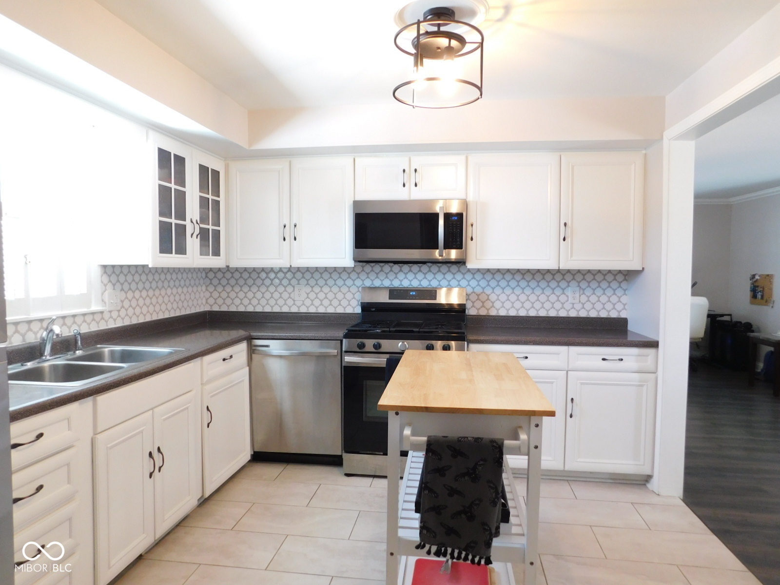 2554 Union Street Columbus, IN 47201 - Photo 9 of 28