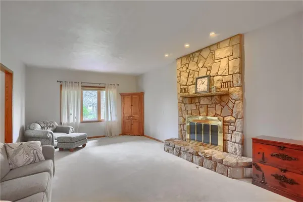 $725,000 | 110 Larkspur Circle, Butler, PA 16002