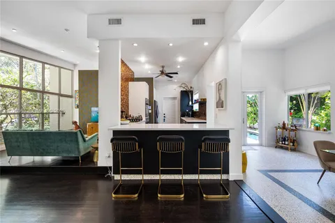 $3,950,000 | 3520 St Gaudens Court, Miami, FL 33133