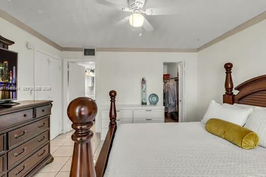 15430 Southwest 82nd Lane, Unit 625 Miami, FL 33193 - Photo 20 of 36 a view of a livingroom with furniture