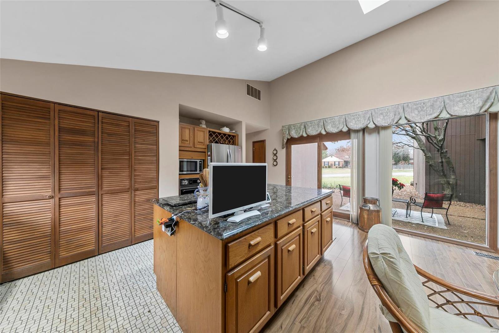 1147 Shadow Ridge Crossing O'Fallon, IL 62269 - Photo 8 of 39