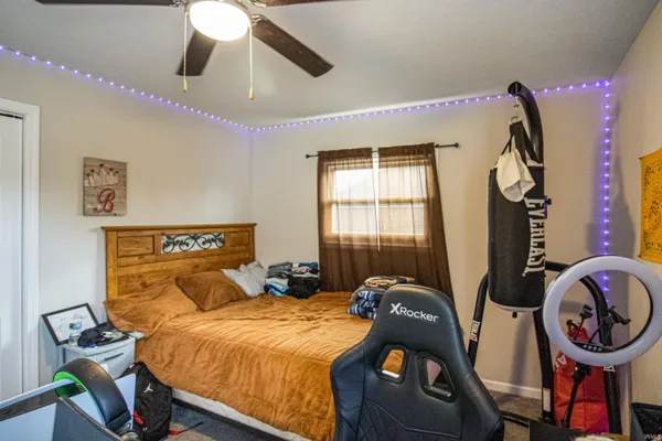 $169,900 | 810 Elm Boulevard, Winchester, IN 47394