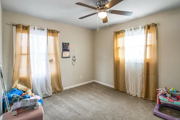 $169,900 | 810 Elm Boulevard, Winchester, IN 47394