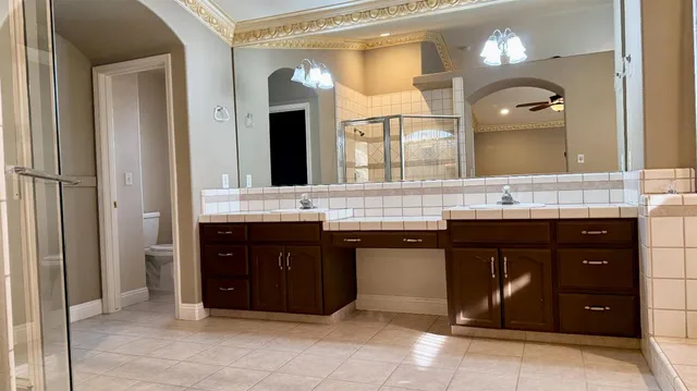 $2,500 | 960 Vista Place, Lemoore, CA 93245