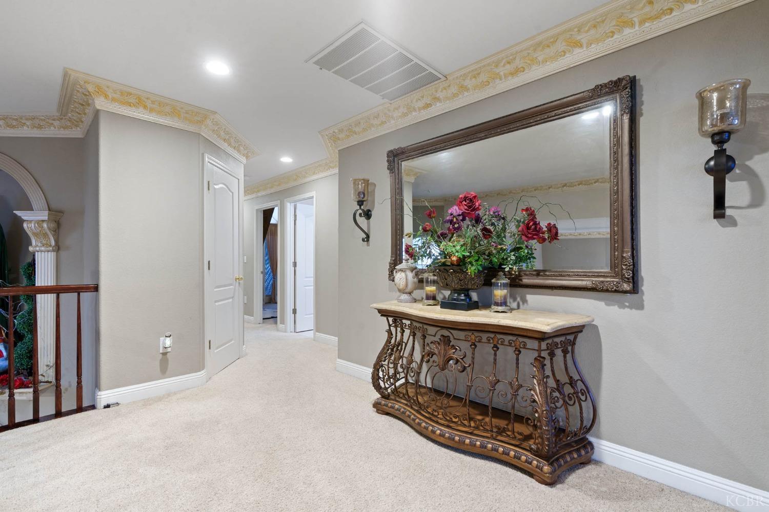 960 Vista Place Lemoore, CA 93245 - Photo 19 of 34 a view of entryway with a flower pot