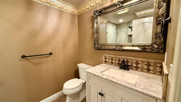 $2,500 | 960 Vista Place, Lemoore, CA 93245