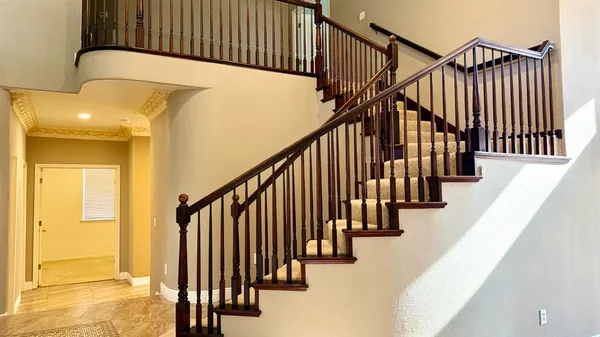 $2,500 | 960 Vista Place, Lemoore, CA 93245