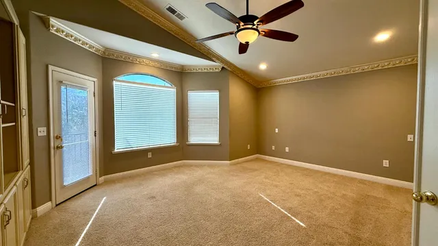 $2,500 | 960 Vista Place, Lemoore, CA 93245