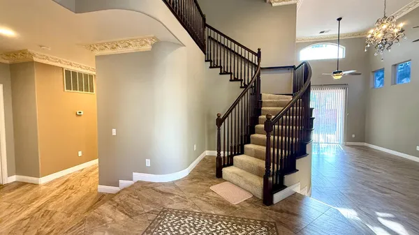 $2,500 | 960 Vista Place, Lemoore, CA 93245