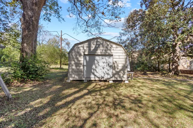 $299,950 | 105 Mann Street, Colmesneil, TX 75938