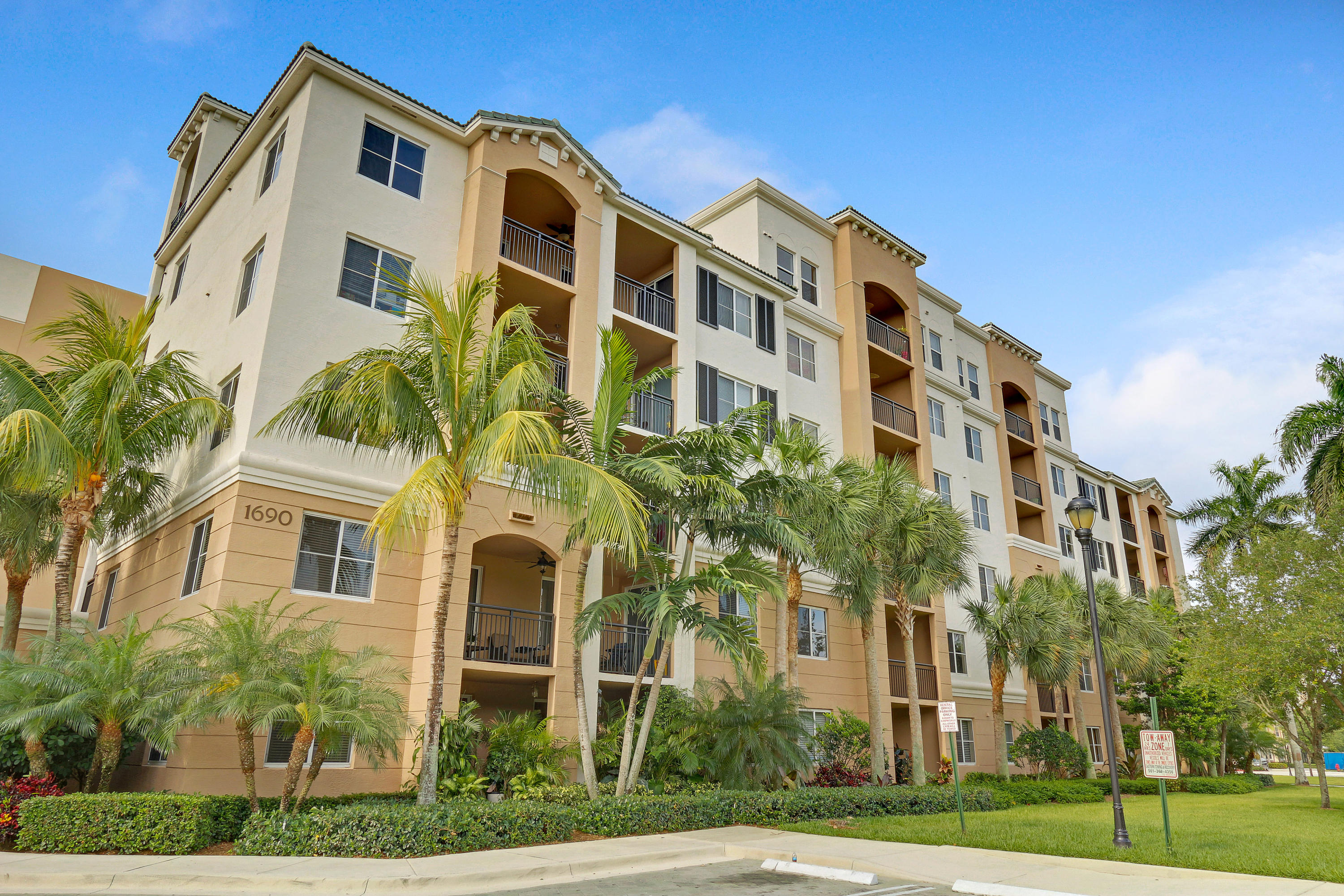 1690 Renaissance Commons Boulevard, Unit 1420 Boynton Beach, FL 33426 - Photo 1 of 22 Building View