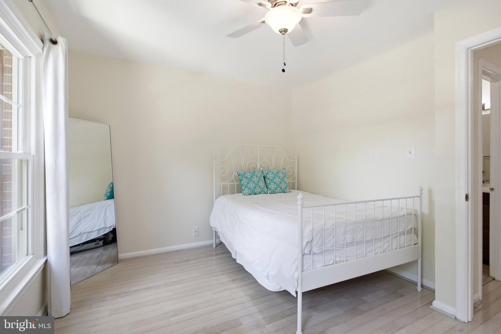 8434 Springfield Oaks Drive Springfield, VA 22153 - Photo 26 of 46
