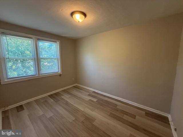 714 Columbus Court Wallingford, PA 19086 - Photo 6 of 9 an empty room with a window