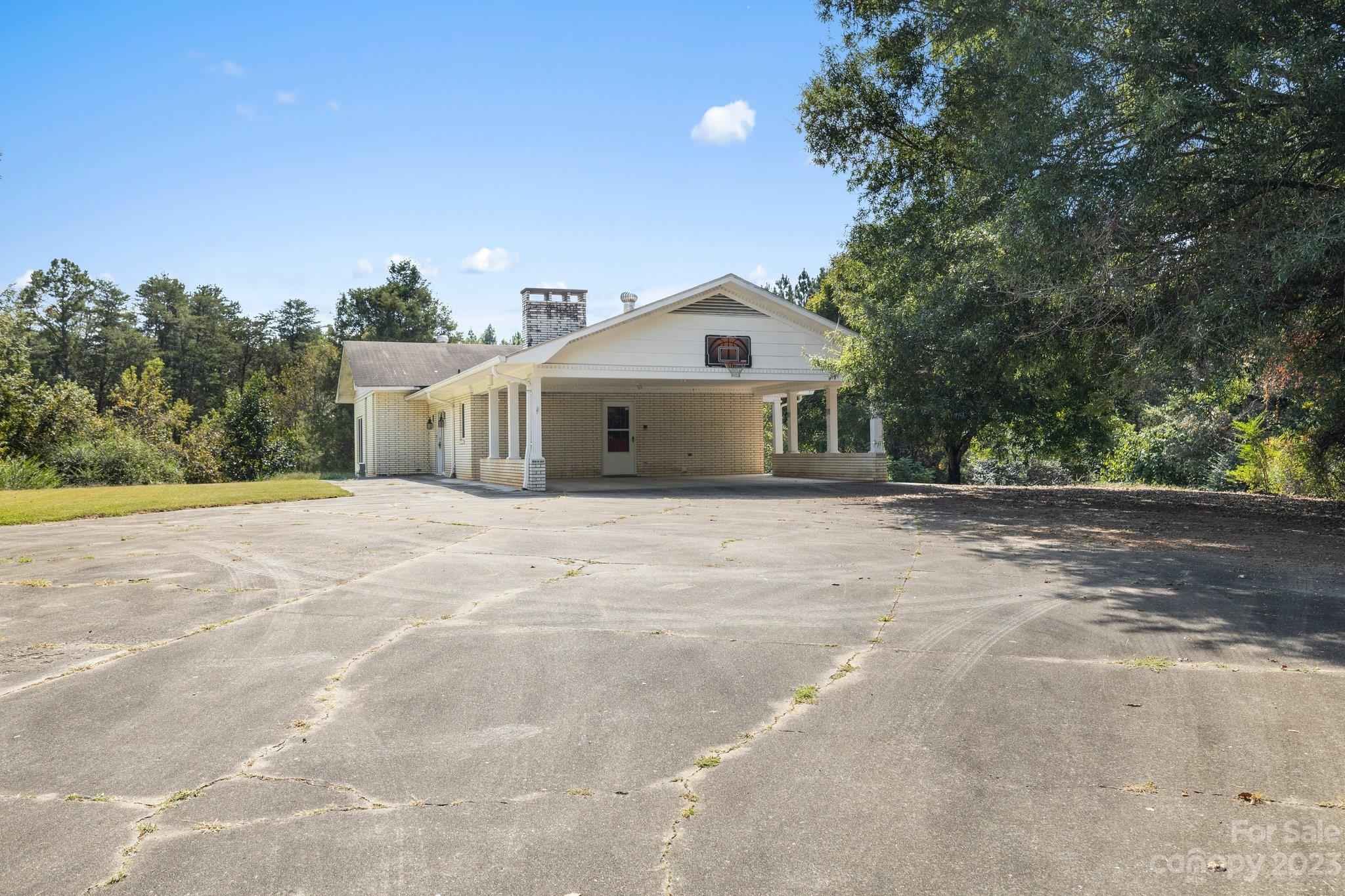 2075 Centennial Road Union Mills, NC 28167 - Photo 2 of 48 Gallery Image 2