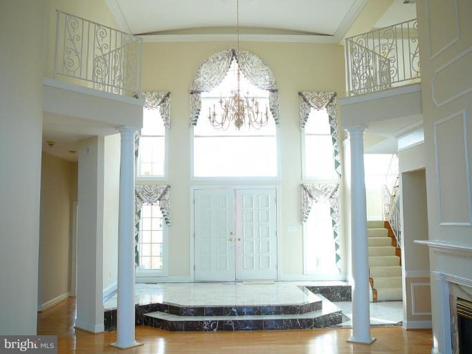 9469 Lovat Road Fulton, MD 20759 - Photo 22 of 27 Entrance / Foyer