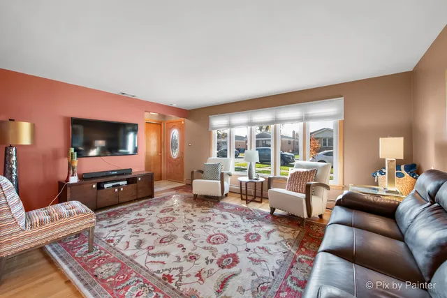 $505,000 | 5737 North Oketo Avenue, Chicago, IL 60631